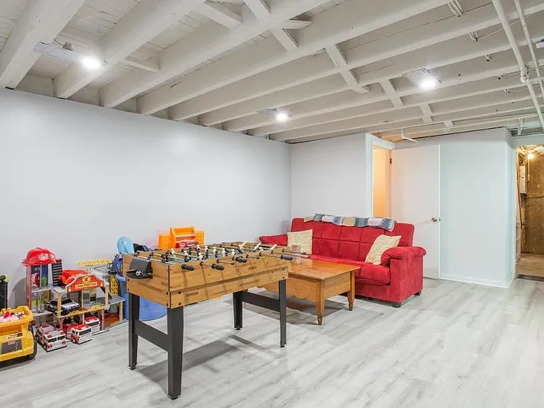 1144 Myrtlewood Ave — Photo 14