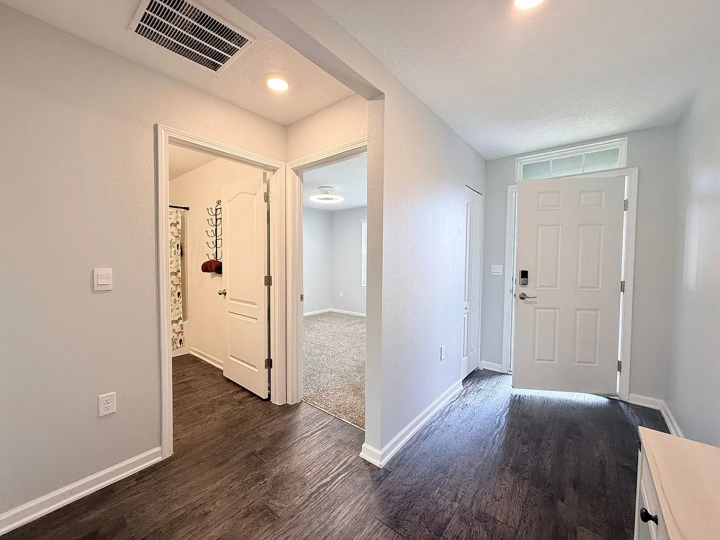 Huge Fenced Yard in a Quiet Cul-de-Sac! — Photo 4