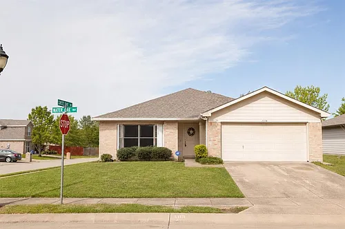 1118 Water Oak Way Photo 1