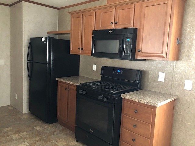 1st image of 150 Rotterdam Ct