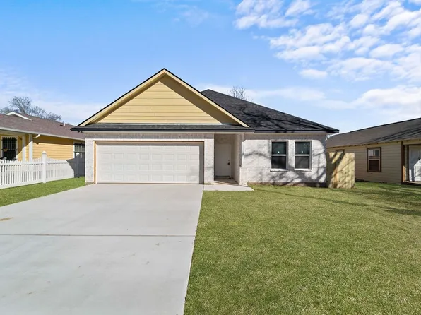 7824 Brownsville Ave, Dallas, TX 75216