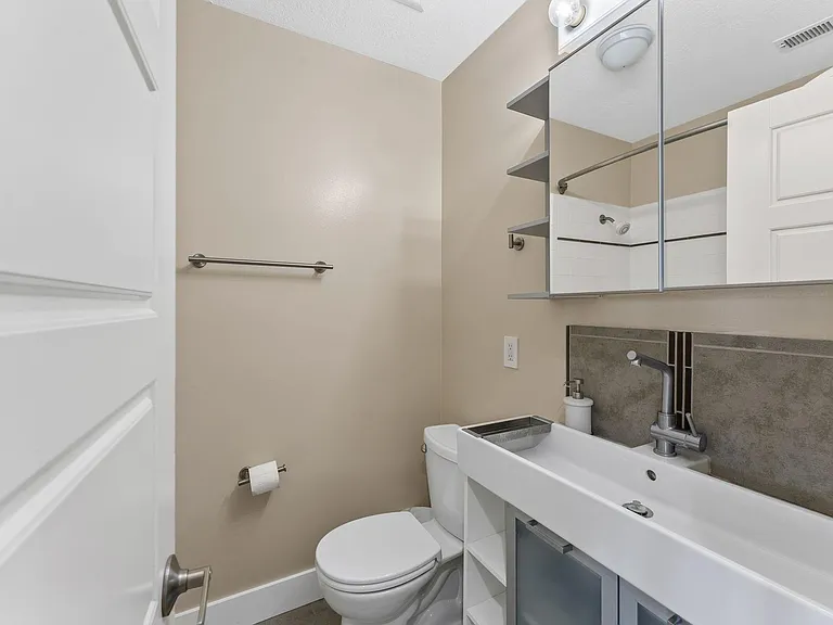 1749 S Oak Springs Dr — Photo 16