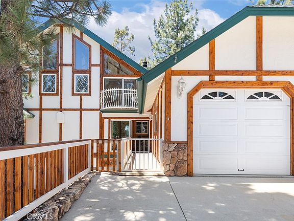 5th image of 202 S Eagle Dr