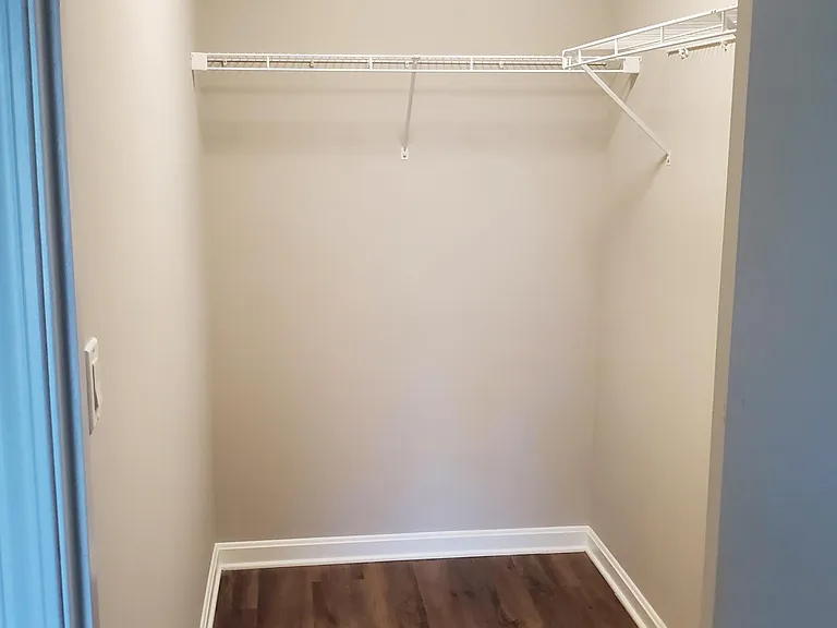 Lone Star Apartments — Photo 19