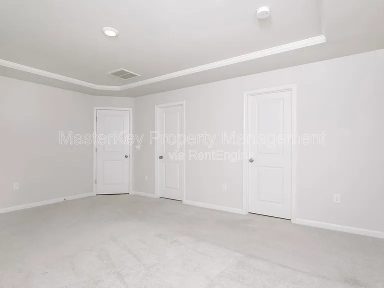2061 Caen St — Photo 18