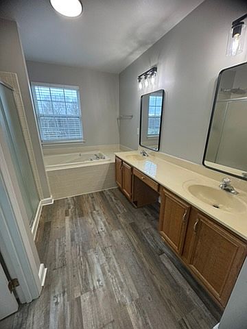 1st image of 5801 Winding Oaks Ct