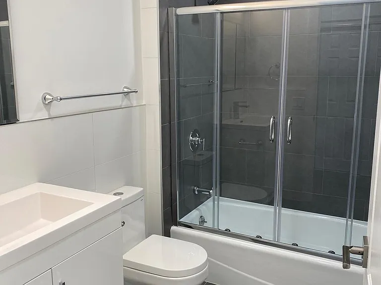 79 Forest St #4 — Photo 9