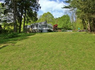 97 Tomahawk St, Baldwin Place, NY 10505