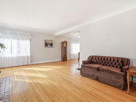 4th image of 192 Ewen Rd