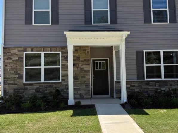 1034 Bayard Wootten Way, New Bern, NC 28562