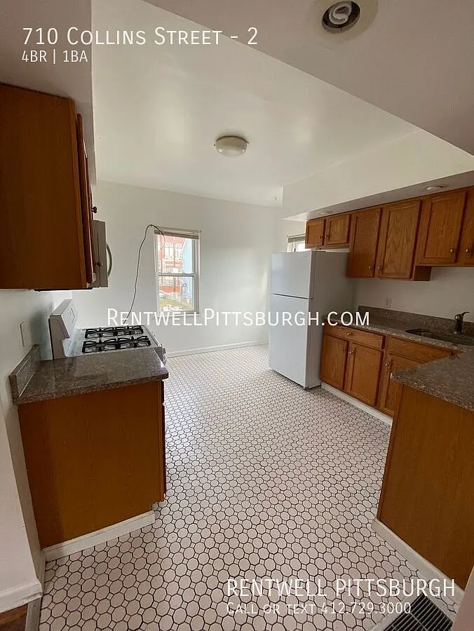 710 Collins St #2 photo 1