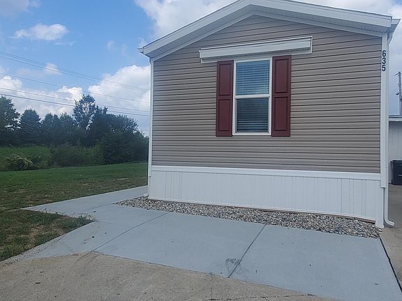 Exterior Image-1-Clayton - Wakarusa Redbud Estates