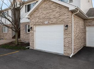 973 Constance Ln UNIT B, Sycamore, IL 60178