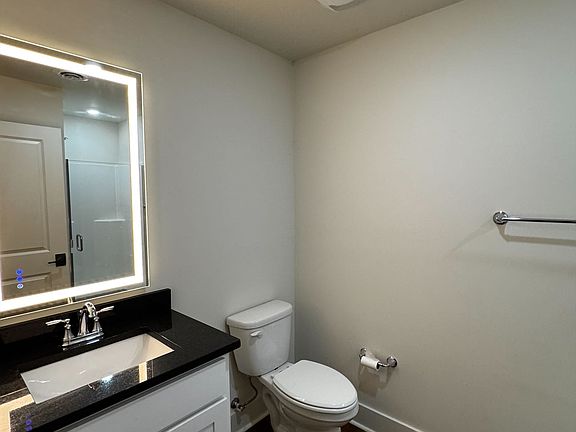 5th image of 1201 N Central St #202