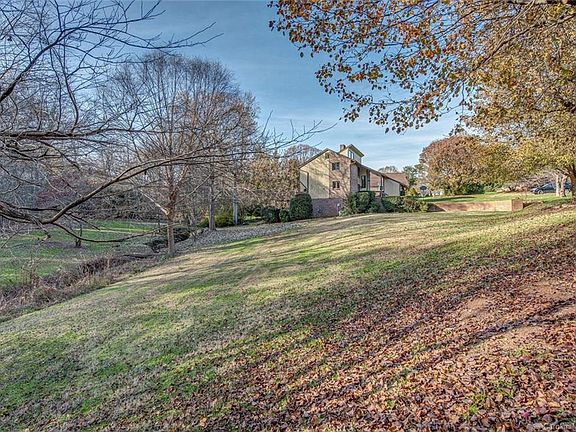 5th image of 1009 Colony Ct #10
