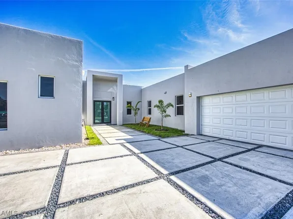 3995 Edgewood Ave, Fort Myers, FL 33916