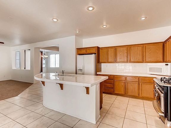 4th image of 5542 Golden Palms Ct
