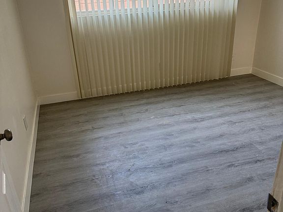 4th image of 9009 Langdon Ave #8