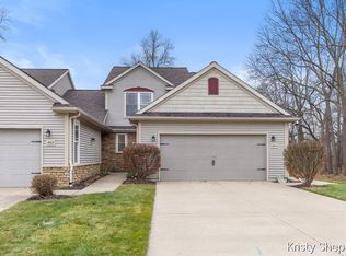 504 Rivers Edge Ln, Portland, MI 48875