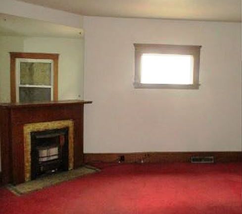 3rd image of 552 E 102nd St
