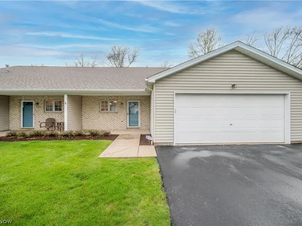 521 Wilcox Rd APT B, Youngstown, OH 44515