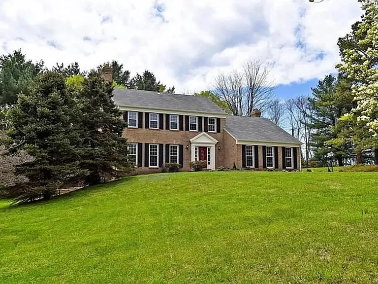 Goshen View Dr — Photo 15