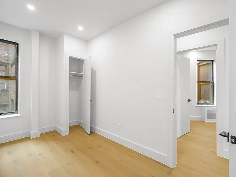 188 6th Ave #5R — Photo 12