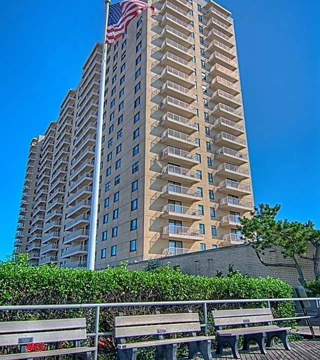 5000 Boardwalk #1615