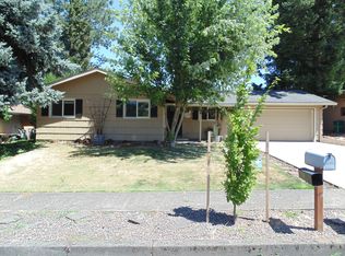 6920 SW Briarcliff Cir, Beaverton, OR 97008