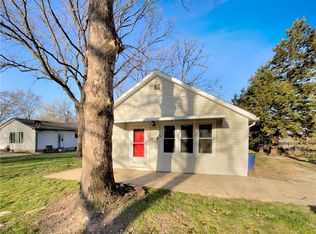 1029 Cherry St, Eudora, KS 66025