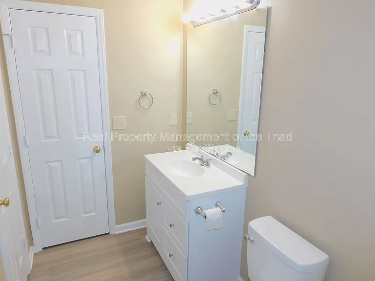7185 Avenbury Cir — Photo 21