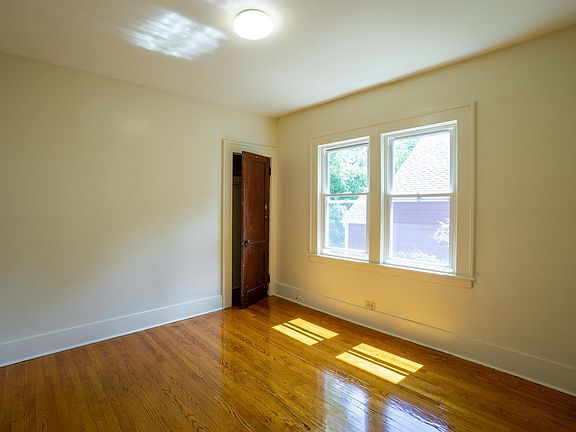 5th image of 853 Maryland Ave #2