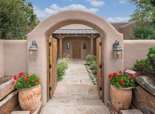 1103 Padre Kino, Santa Fe, NM 87501