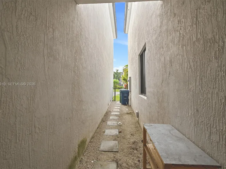 13630 SW 158th Ave #0 — Photo 32
