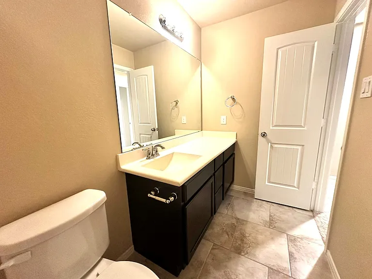 22407 Ebbets Field Dr — Photo 25