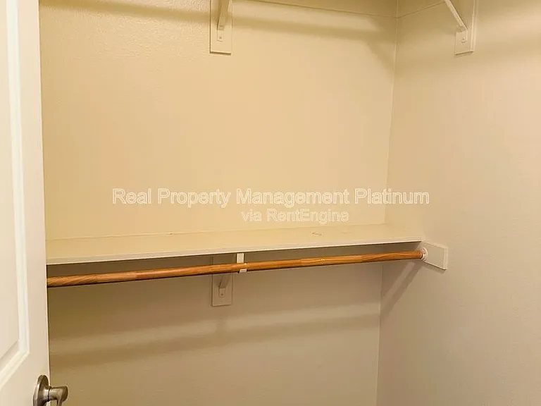 2012 Riverview Dr — Photo 17