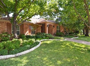 6323 Oakleaf Rd, Dallas, TX 75248