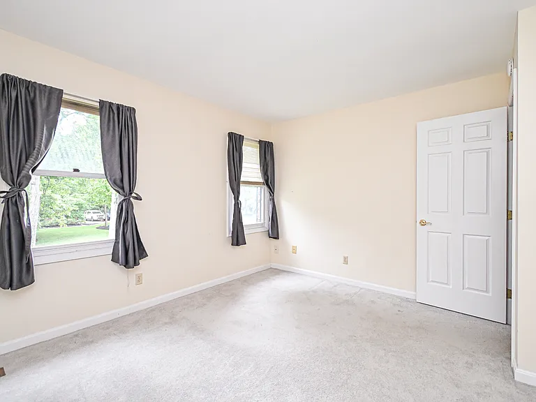 5959 Shallow Creek Dr — Photo 37