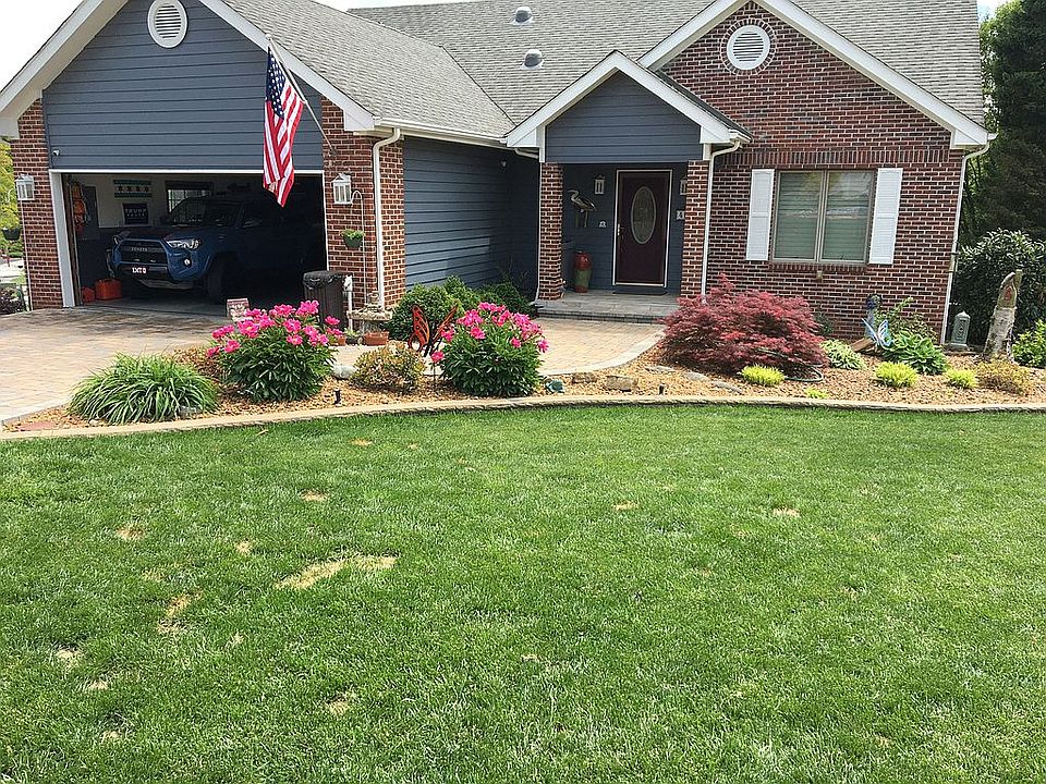 1st image of 411 Keota Ln