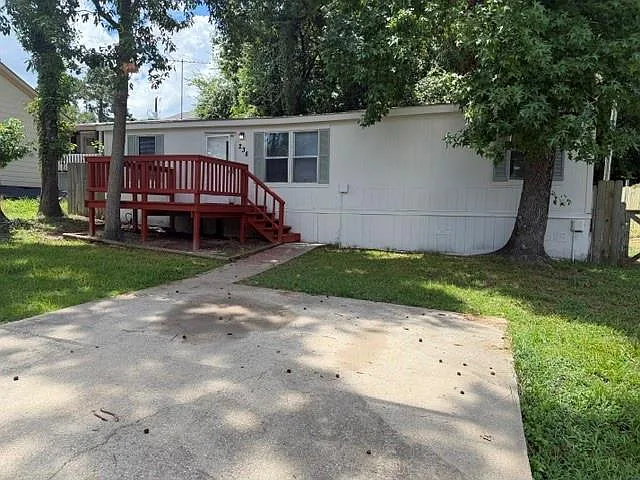 238 Northlawn