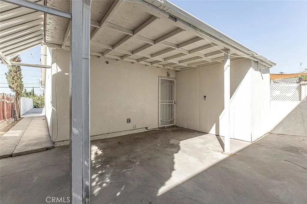 3 bed, 750 sqft, $2,675 — Photo 4