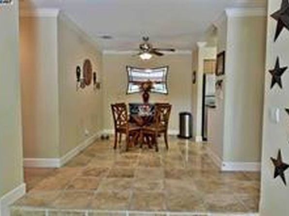 234 Eastridge Dr