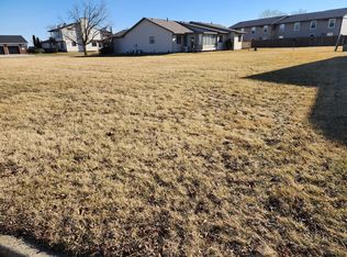 2355 Railsplitter Ave, Lincoln, IL 62656