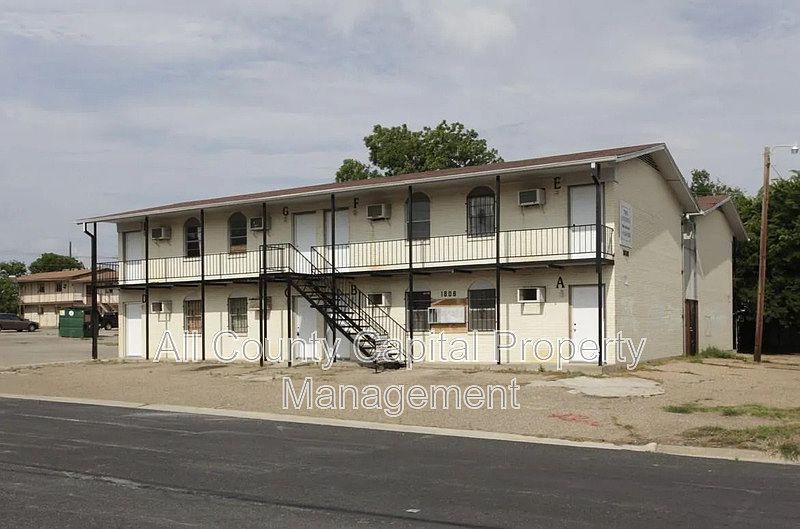 1st image of 1808 N 8th St #A