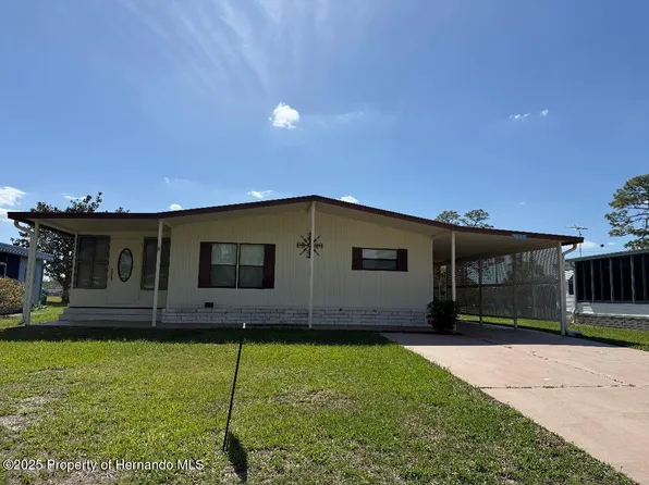 7447 Fairlane Ave, Brooksville, FL 34613