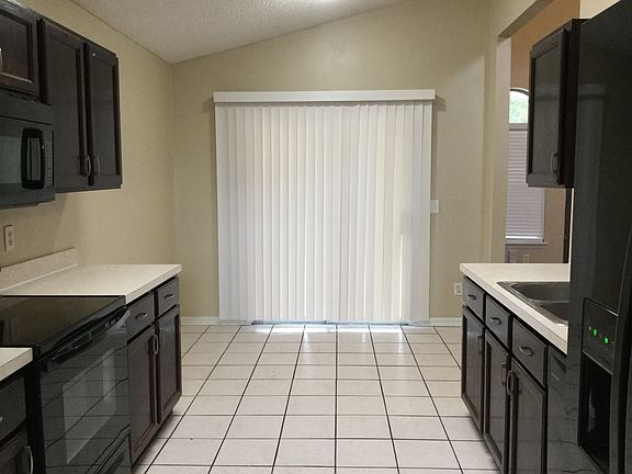 5th image of 996 N Chapeltown Cir