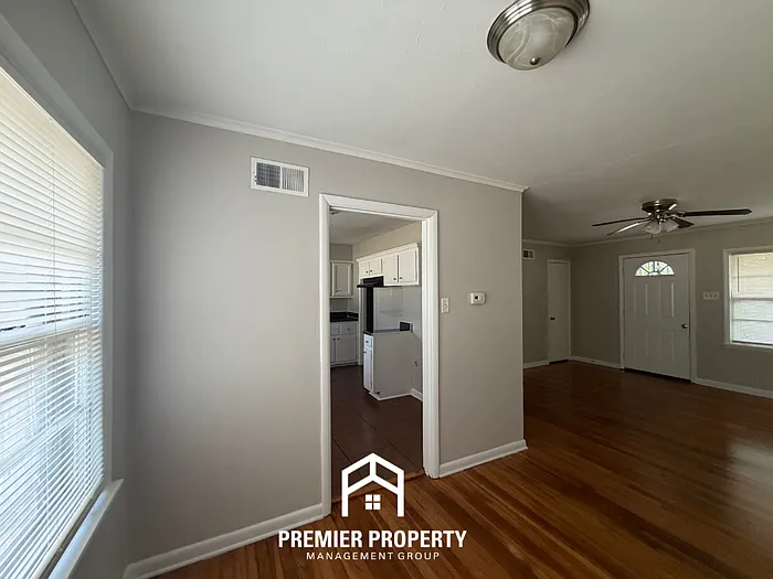 1802 Cornelia Ln — Photo 5
