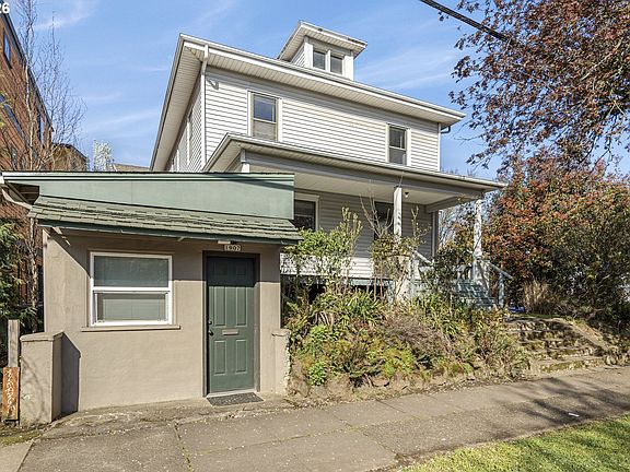 2nd image of 1903 SE 12th Ave