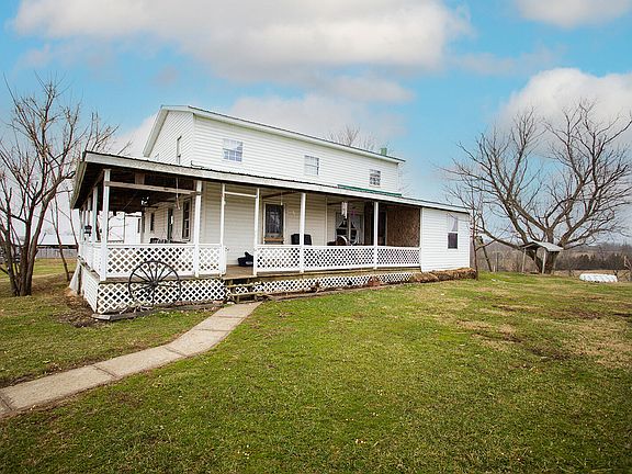 2nd image of 308 Saunders Ln