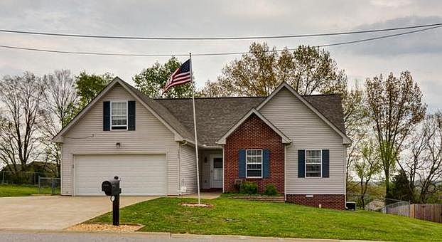 1st image of 1395 Shady Hill Ct